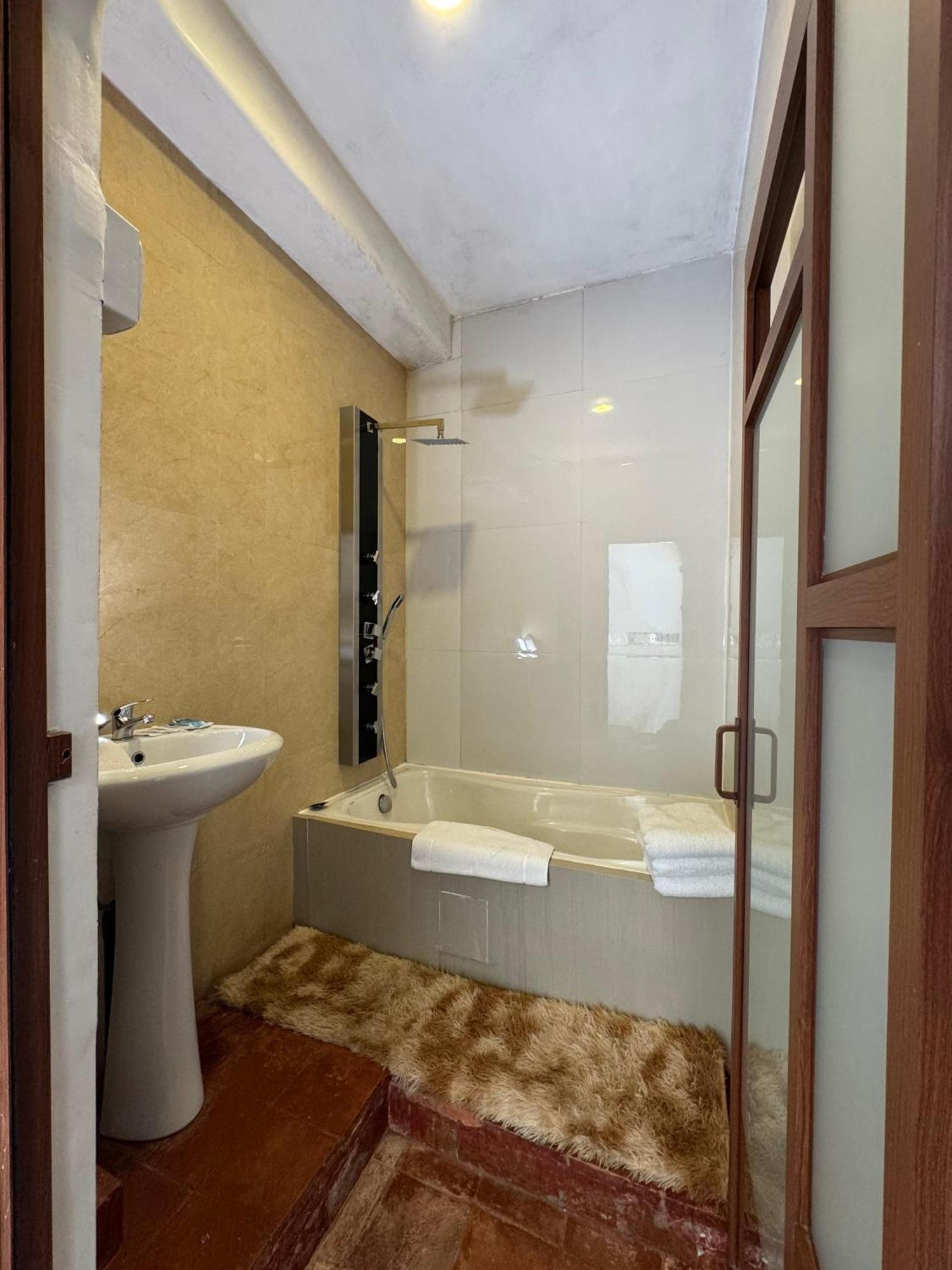 Waman Qorikancha Cusco Exteriör bild